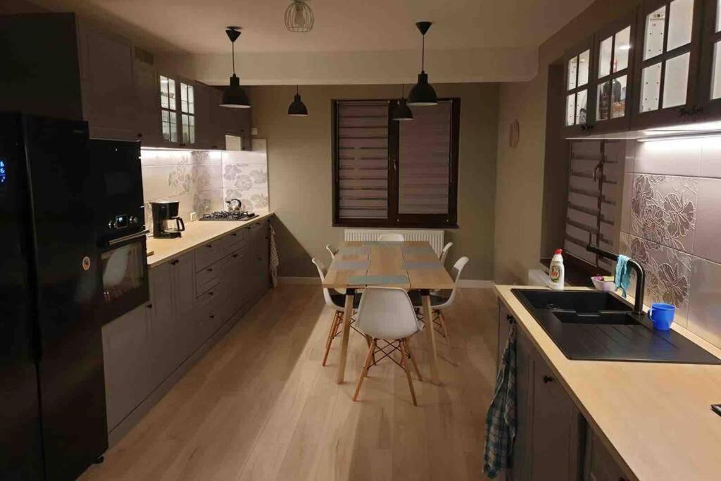 Casa Andreea. Cheerful 4-Bedroom Villa Bod Zewnętrze zdjęcie