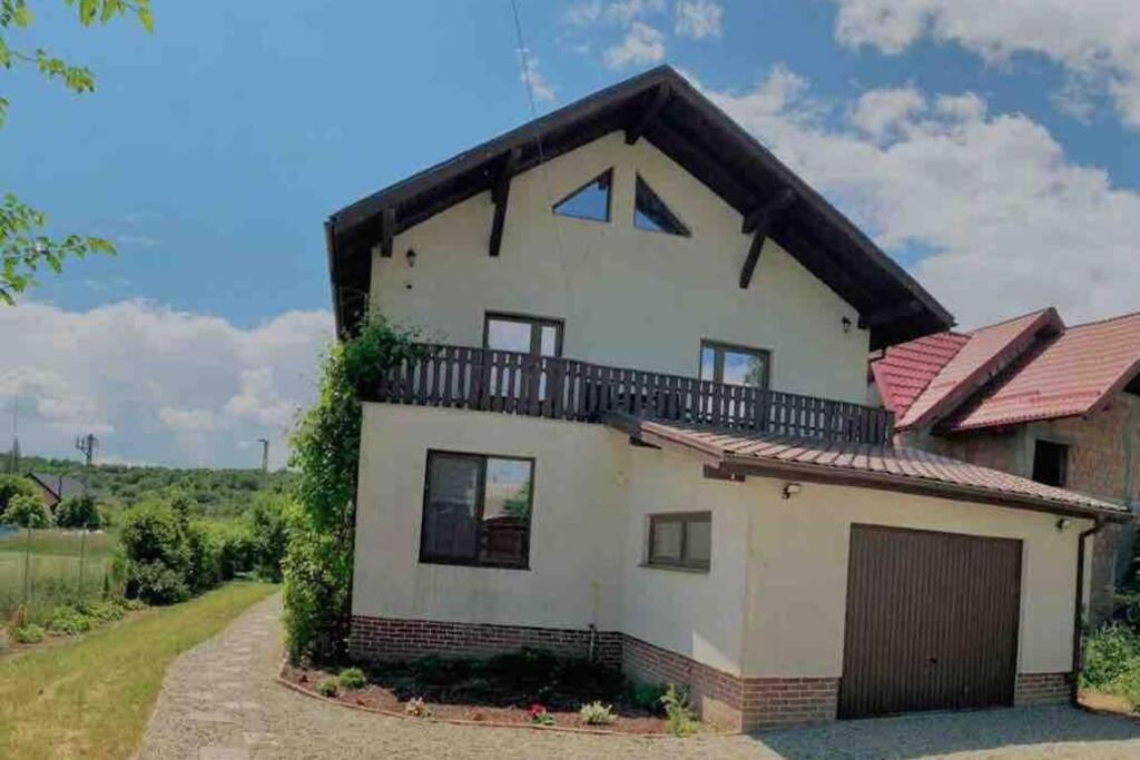 Casa Andreea. Cheerful 4-Bedroom Villa Bod Zewnętrze zdjęcie